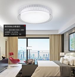 欧普时尚LED圆形卧室灯 镂空雕花与高透光设计的完美融合